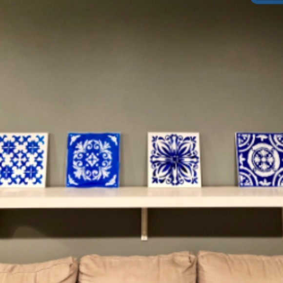 Hand painted talavera style decor - Picture 2 of 4